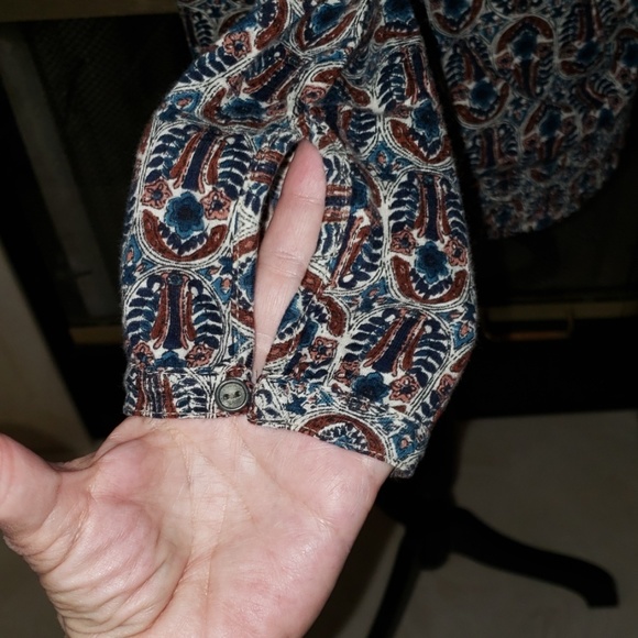 EUC♡ LUCKY BRAND BLOUSE - Picture 5 of 8